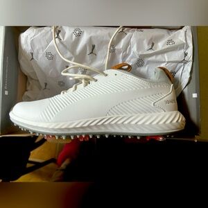 Youth Puma Golf Shoes size 6